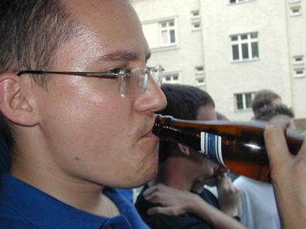 MrDing mit Bier was er grad trinkt