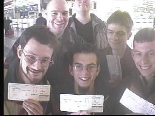 Mi 17.03.2004 OStv. icbeter meldet sich mit 5 mann ab

Wir werden alle...

nach Hamburg fliegen!
